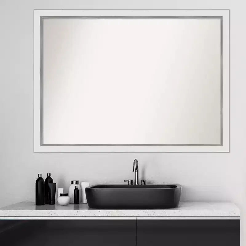 Specchio da parete rettangolare con cornice sottile bianca/argento, singolo, 41" x 30"