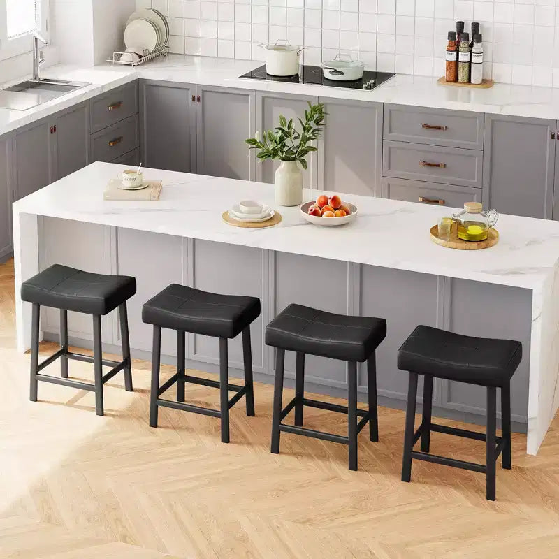 Set di 4 sgabelli da bar altezza bancone da 24 pollici, sedie a sella imbottite in pelle PU, ideali per isola cucina, sala da pranzo, bar di casa