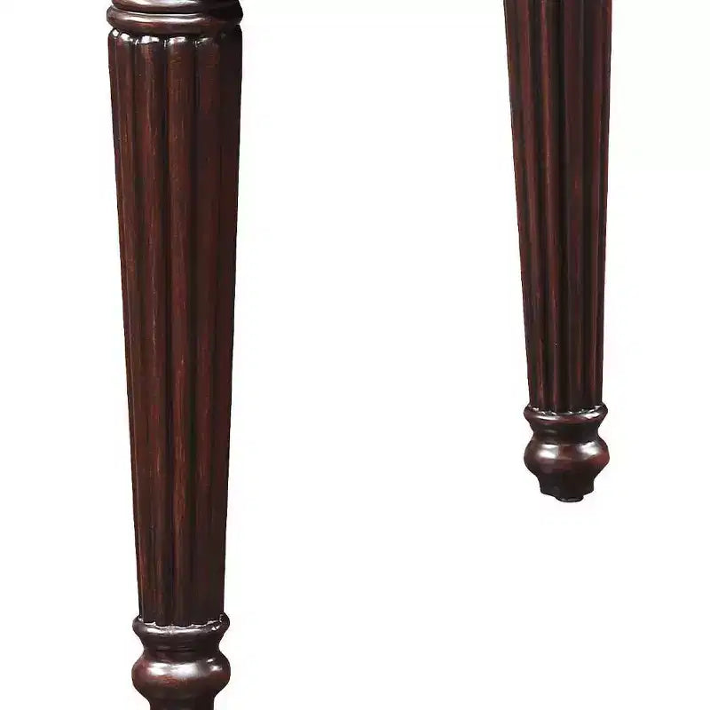 Tavolino Marrone Quadrato in Legno con Accenti, Stile Tradizionale, 1 Pezzo