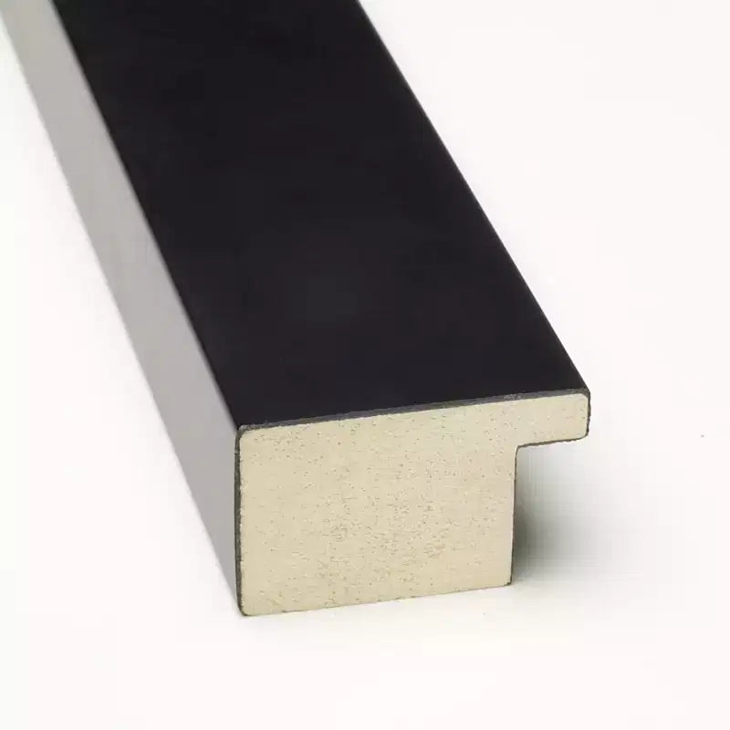 Specchio da parete con cornice in legno nero opaco, Singolo, Varie misure