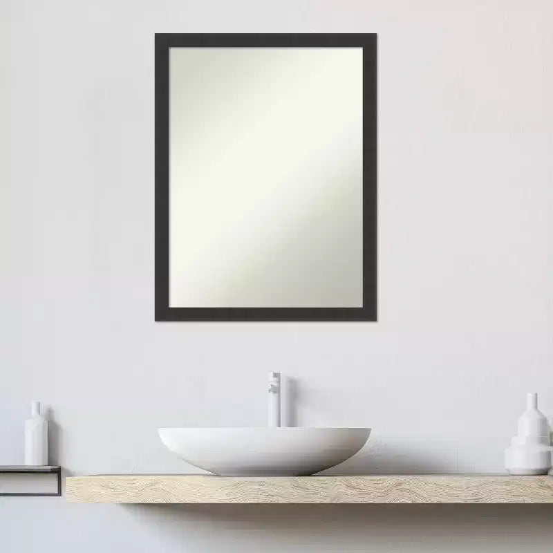 Specchio da parete con cornice in legno nero opaco, Singolo, Varie misure