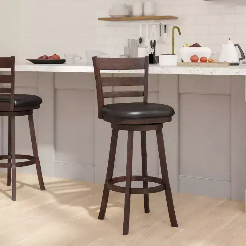 Sgabello da bar girevole con schienale a pioli in vinile nero/legno di quercia anticato per 1 persona